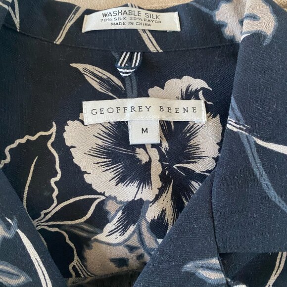 Geoffrey Beene Men's Navy Tan Silk Blend Floral Hawaiian Shirt Size M - Picture 3 of 3